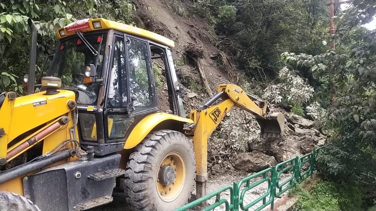 Landslide at Pashandevi temple