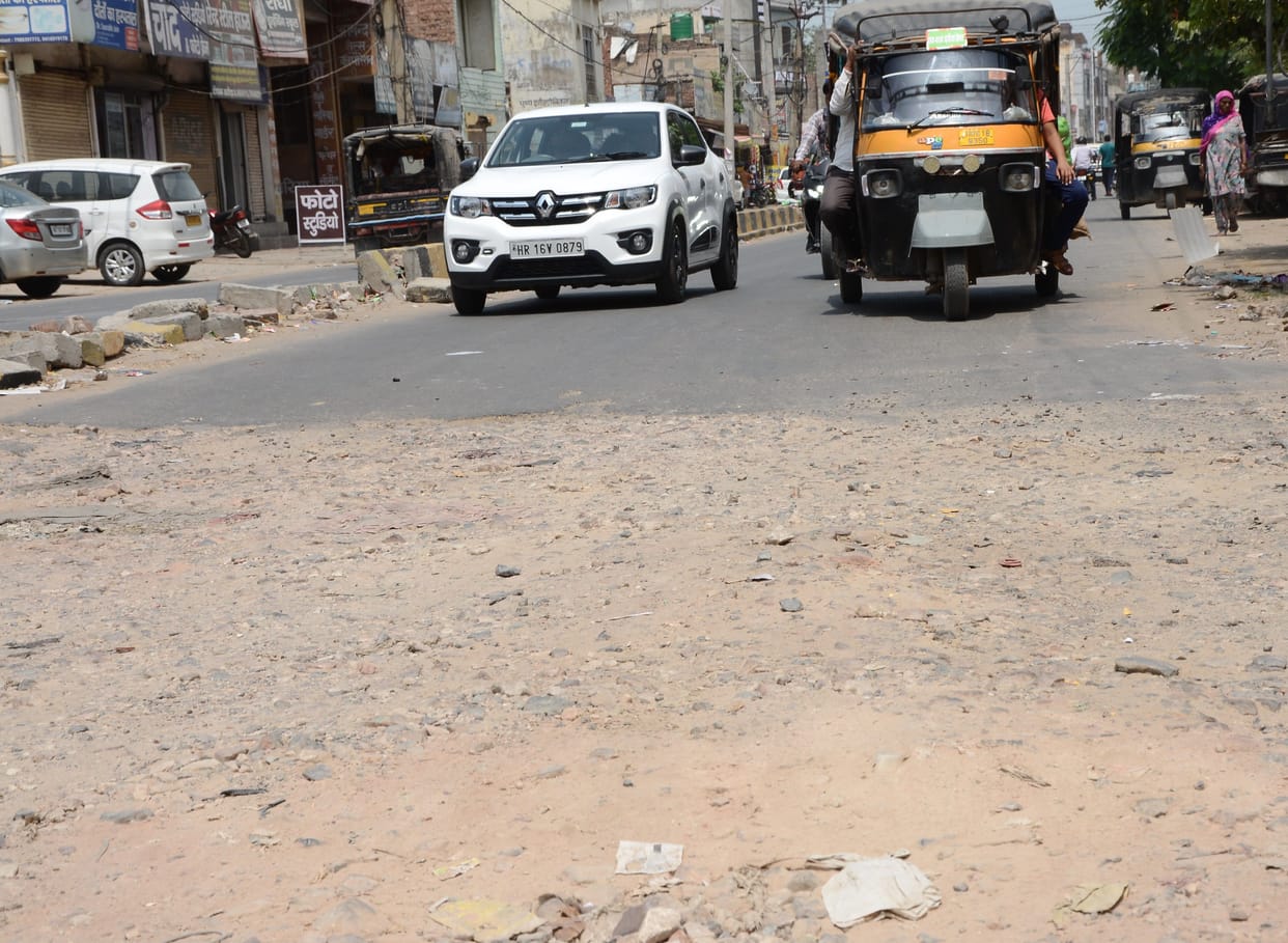 Public Health and BR face to face on muddy roads