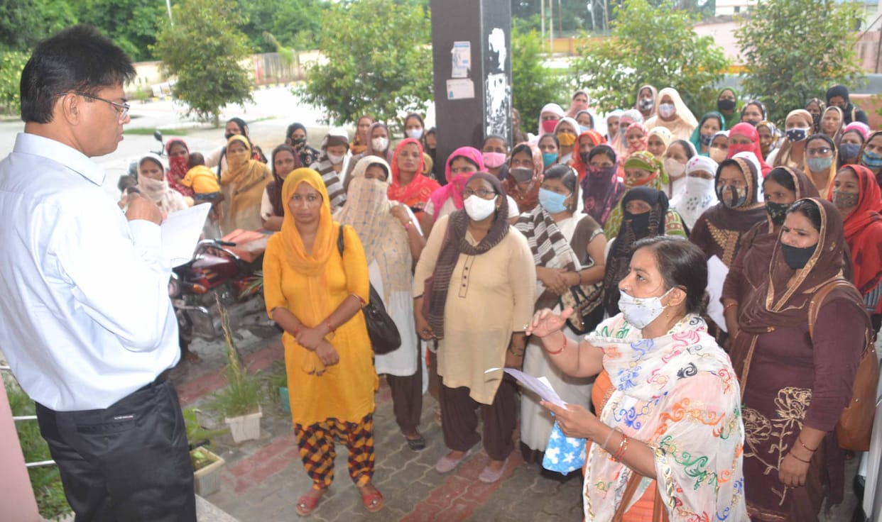 Asha's picket at CMAO office