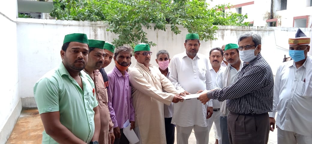 BKU A handed over memo to SDM