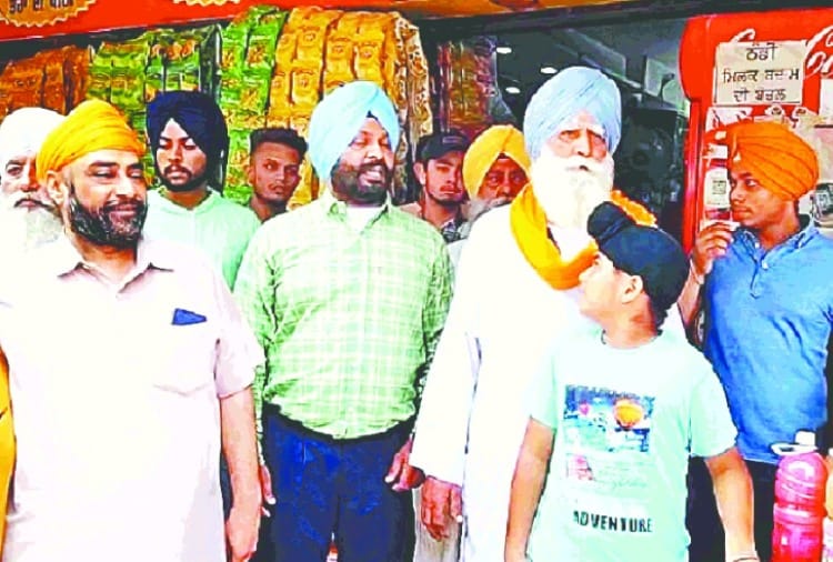 Lok Insaaf Party workers protest against Navjot Singh Sidhu in Amritsar