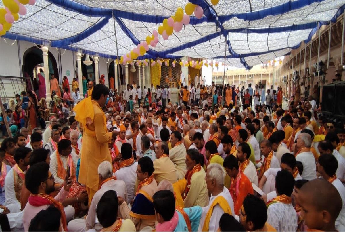 Krishna janmashtami Mathura: lord krishna birth celebrations in Nandgaon