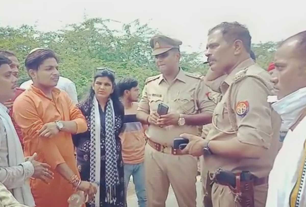UP: Five lakh 98 thousand robbary by pushing a grocery trader in Fatehpur