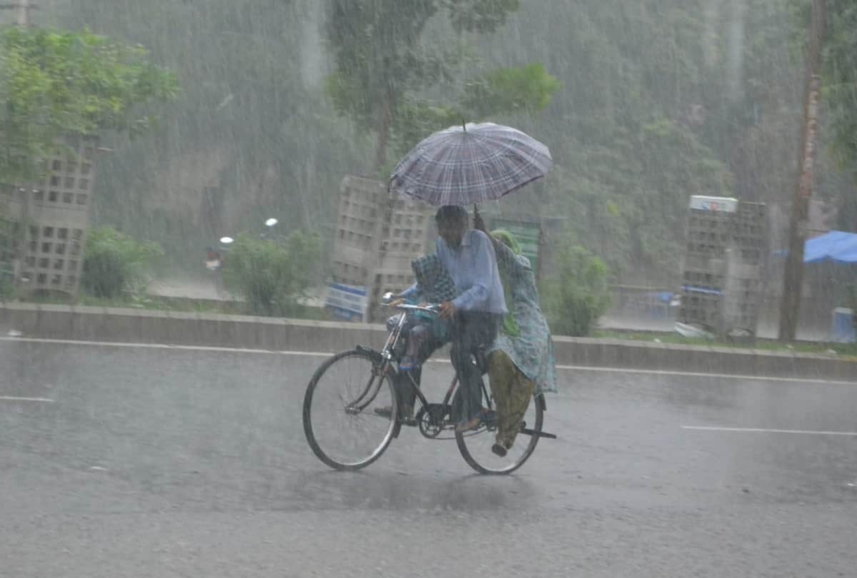 weather Changed in Delhi NCR raining in many areas relief from heat traffic jam waterlogging