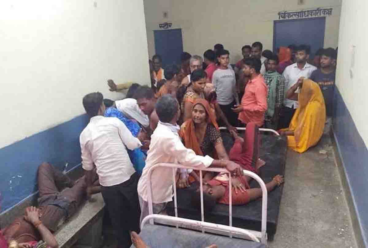 Unnao Road Accident News:  Road accident in Unnao, One died, 17 injured