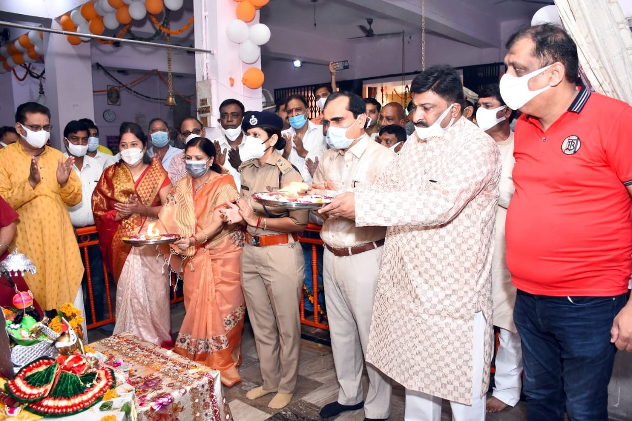 Tradition performed by performing Maha Aarti of Lord Shri Krishna