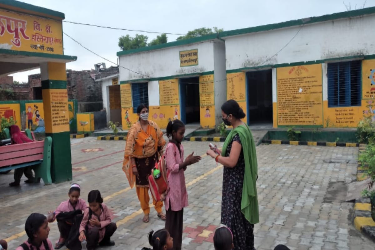 Primary schools in Meerut open today, classes started with thermal scanning and social distancing
