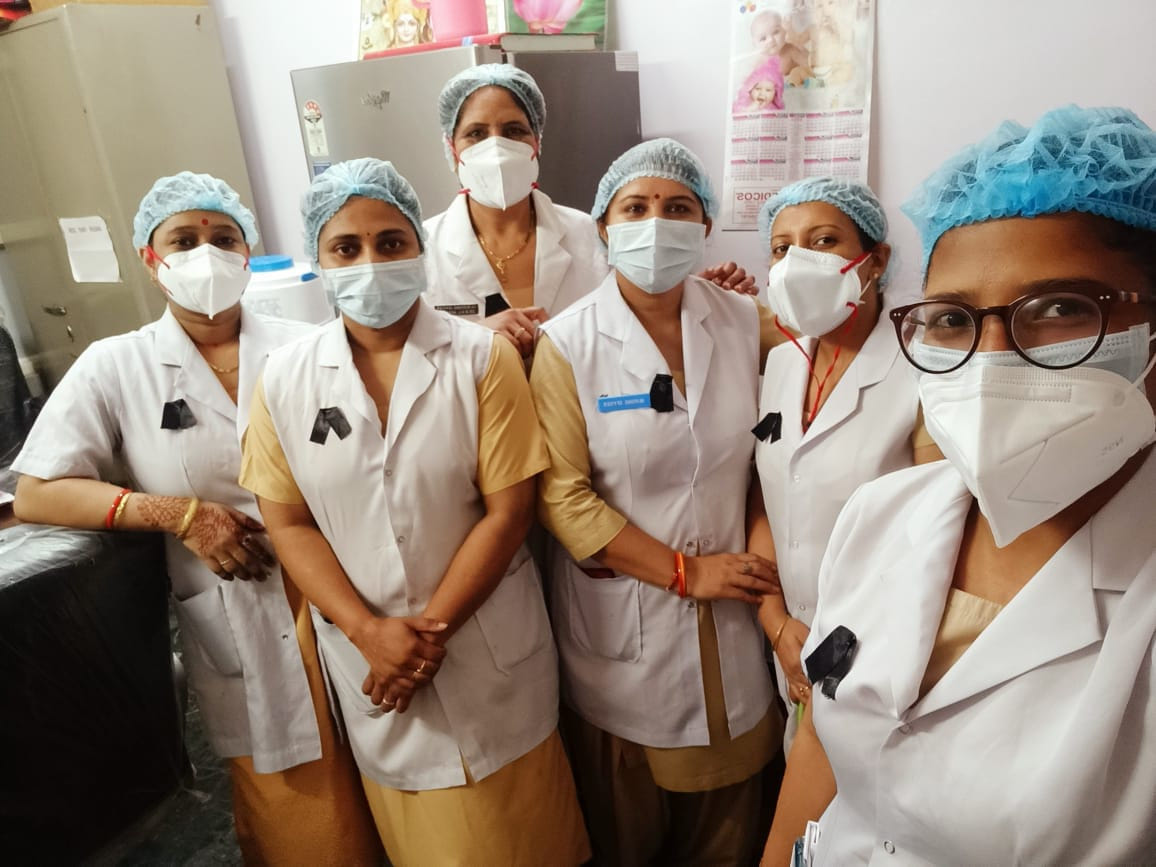 Nursing staff protested by tying black band