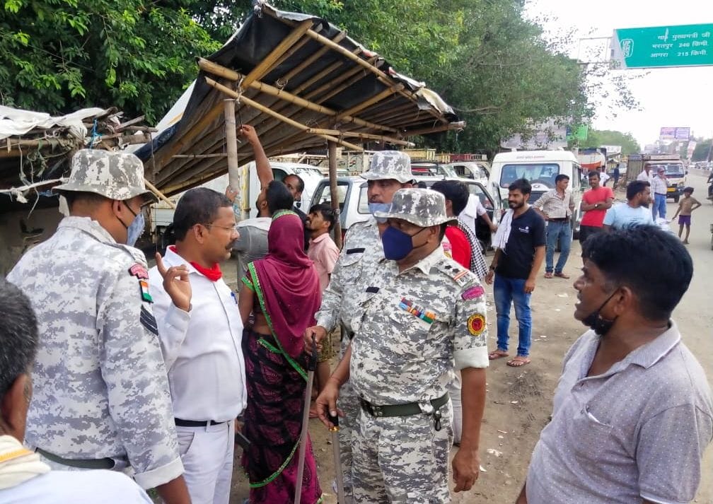 clear the encroachment on budaun road