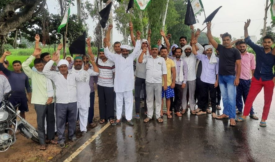 Opposed the coming of BJP leaders to the village