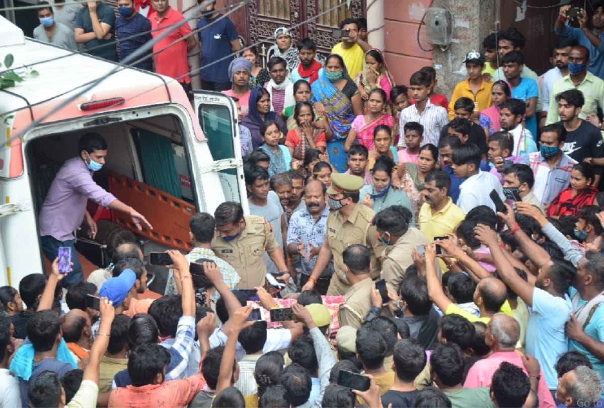 Ghaziabad Electric current incident five people died people seems helpless during rain