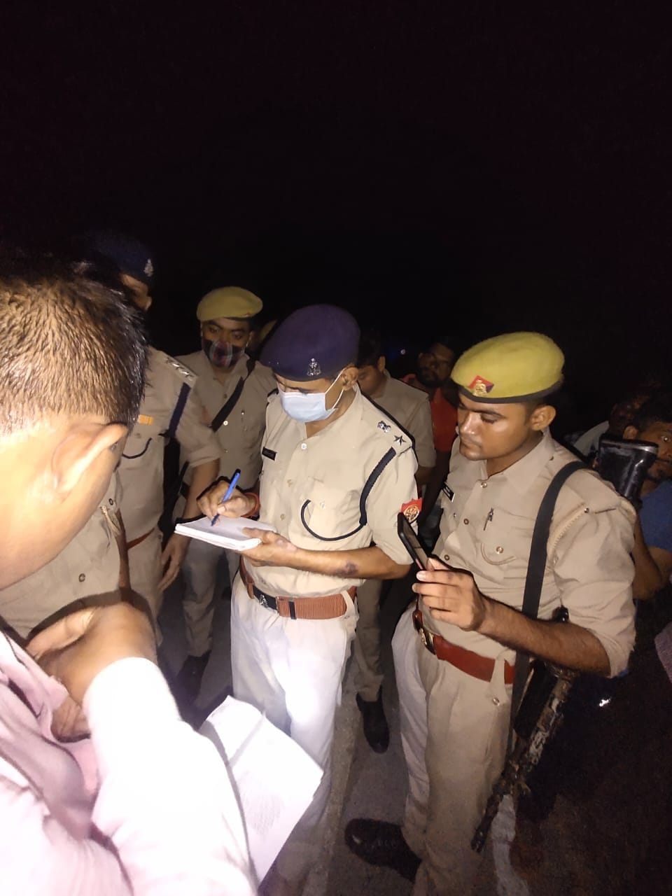 Lawyer's businessman son shot dead near police post