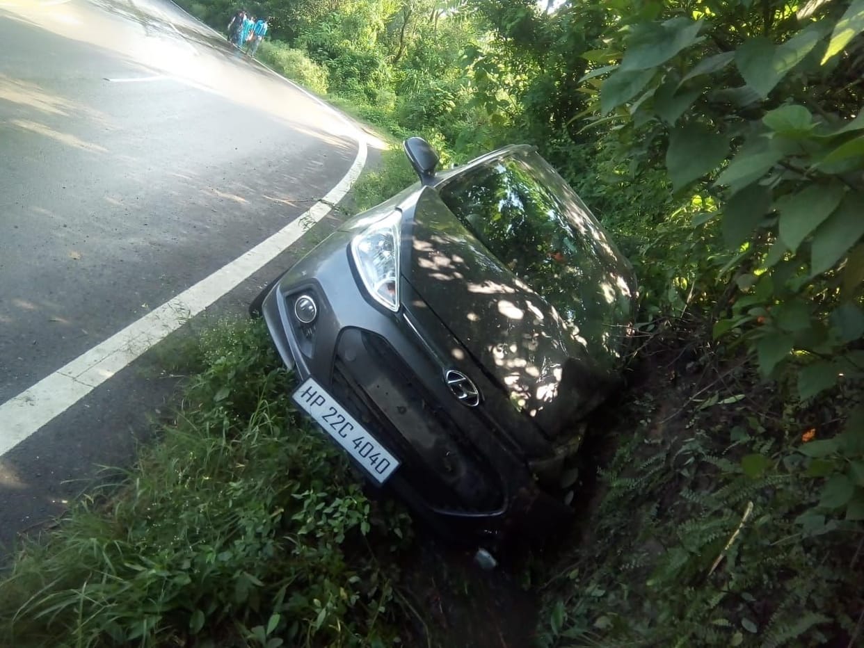 Woman injured in car accident in Didwin