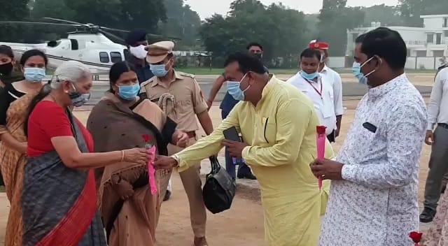 governer was given coordial welcome