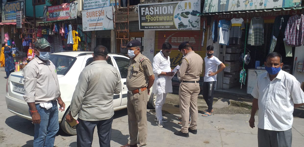 Challan deducted for violation of traffic rules in Jahu