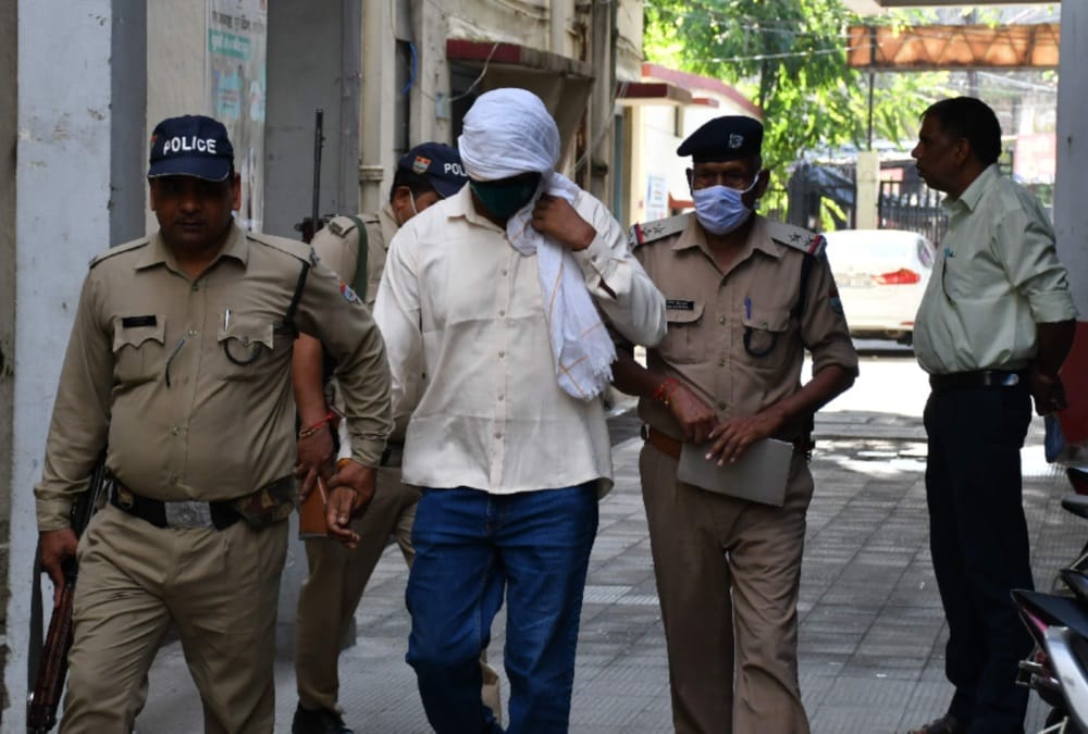 Dehradun News: Life imprisonment for wife and her lover in teacher murder