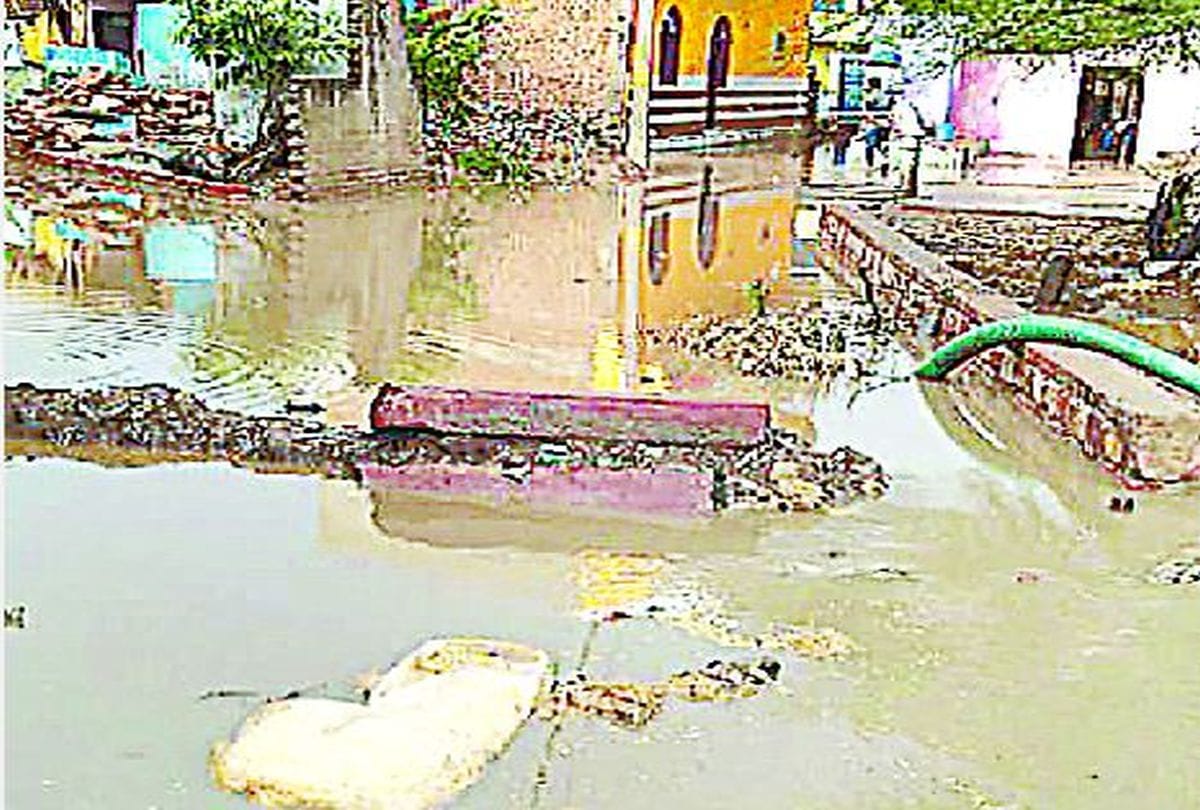 Illegal occupation not removed from 139 ponds in Agra District