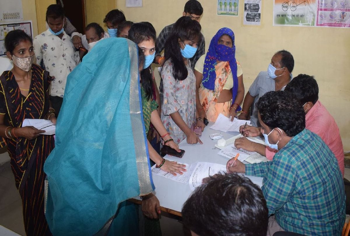 Fever Out Break In Mainpuri Two Dies Today