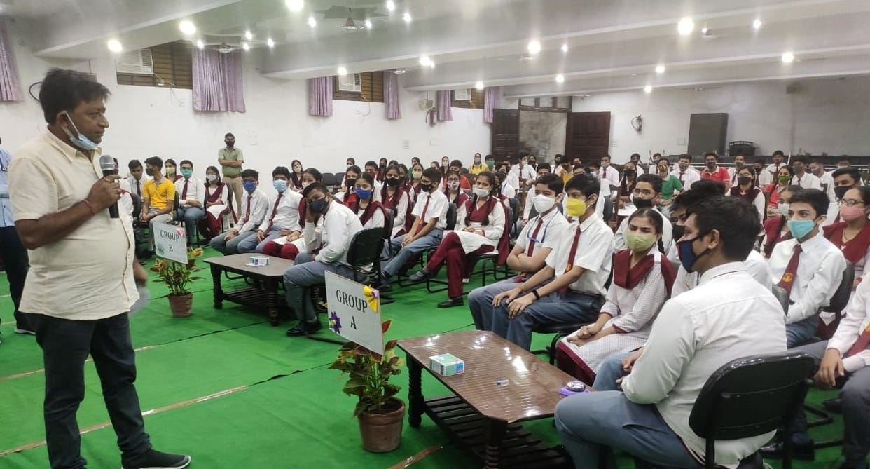 Akash, Mehnoor, Aliza secured first position