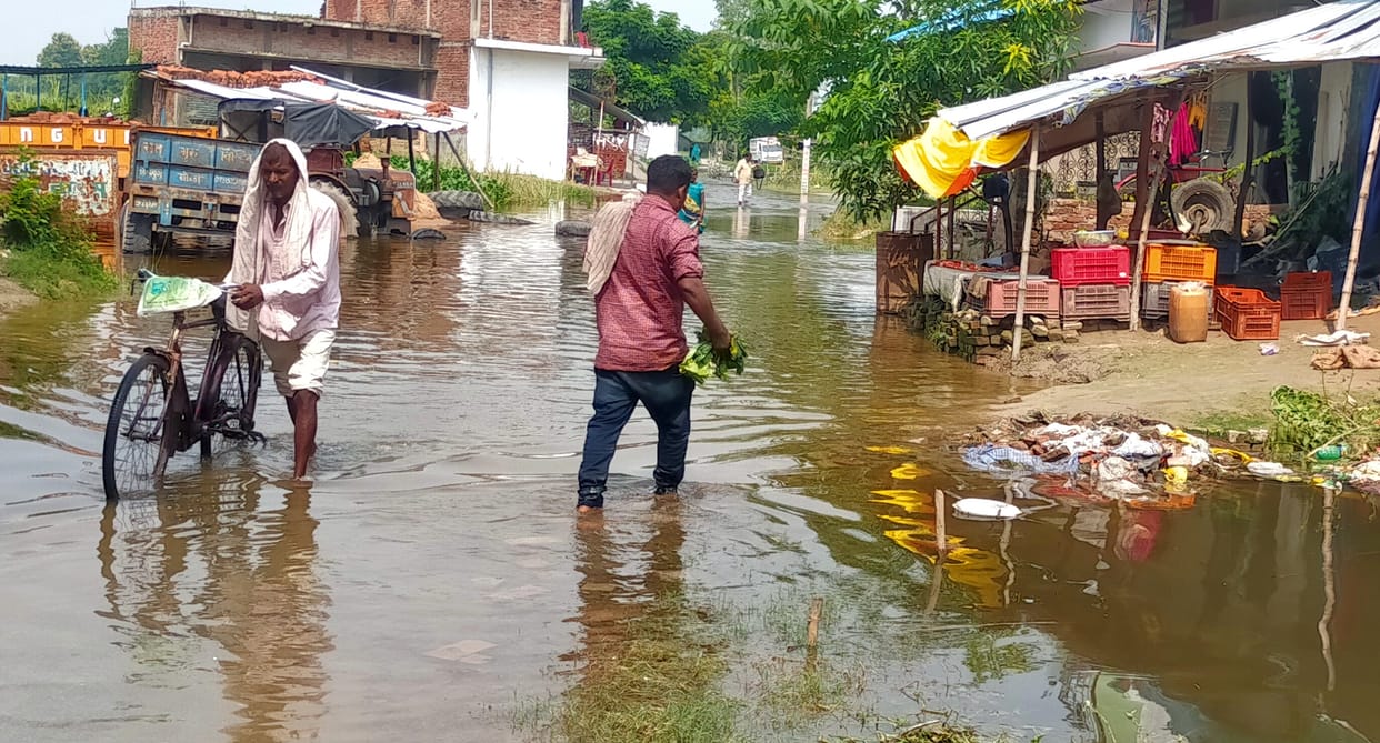 Five thousand acres of crops were ruined by drowning in flood water