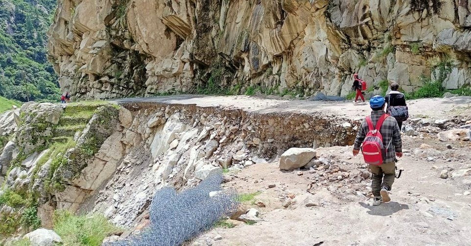 Due to lack of funds, the pace of opening the Darma-China road slowed down.