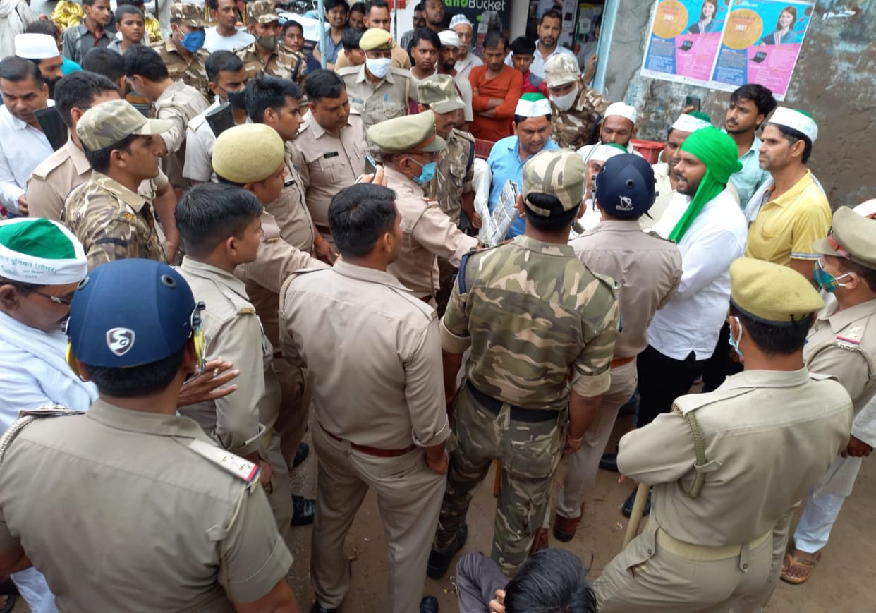 BKU Tomar burns the effigy of Haryana CM