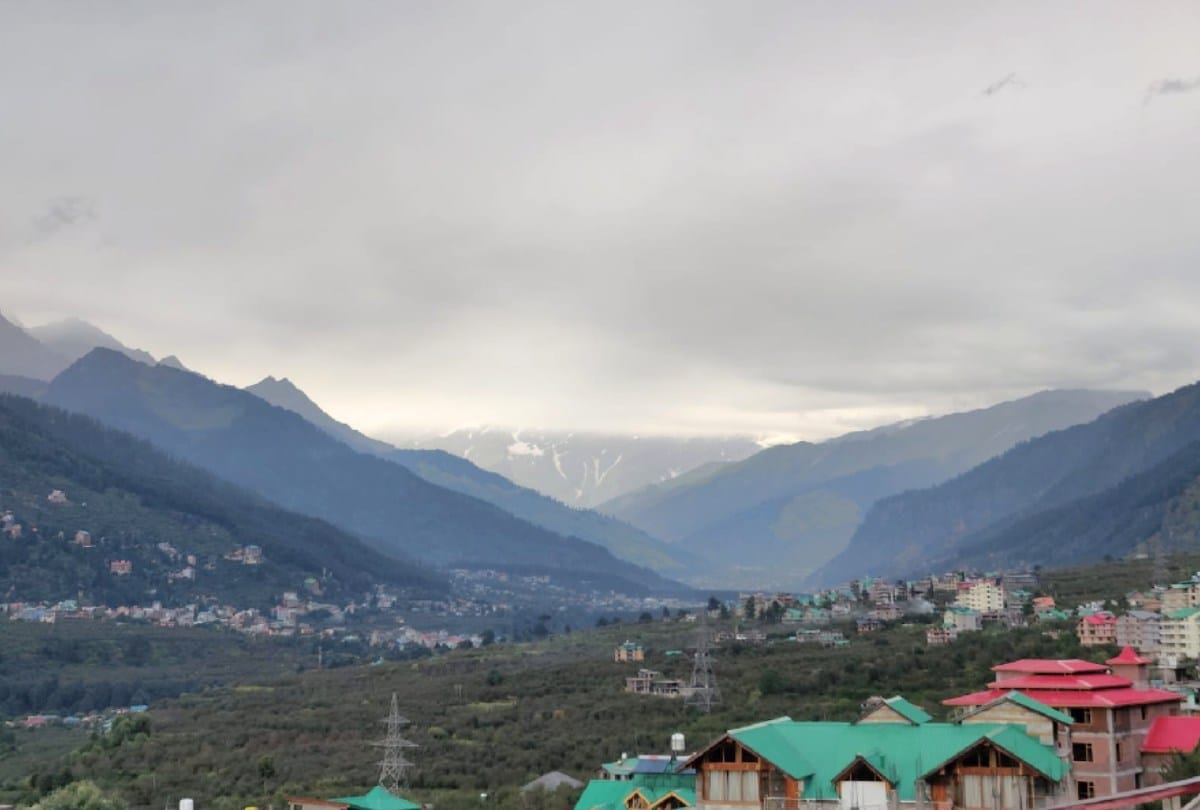 Himachal weather today: rainfall will continue till September 8, flood alert in three districts, light snowfall on high peaks