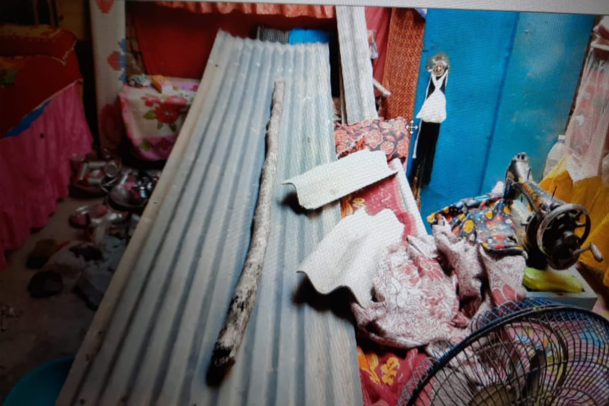 Saharanpur News: smack smugglers have attacked on police team and victim family in the city