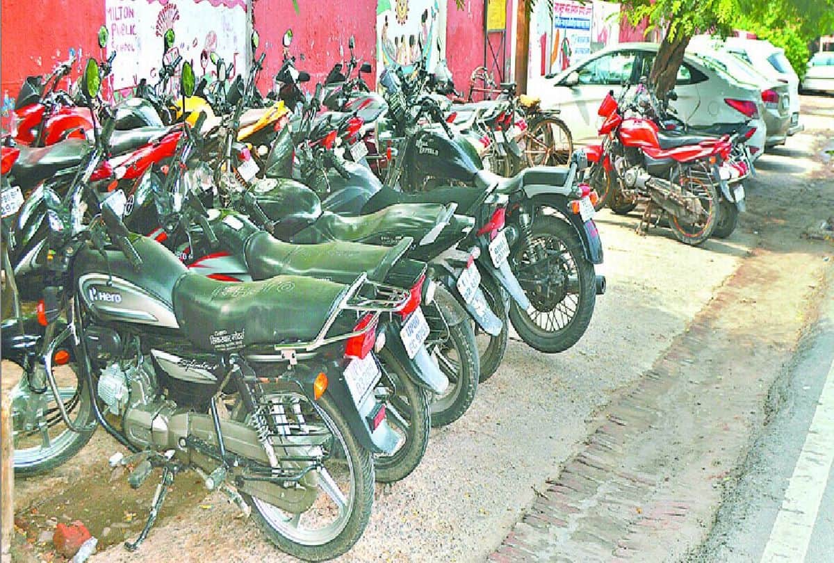 Agra Parking News: Illegal recovery in the name of parking in Agra