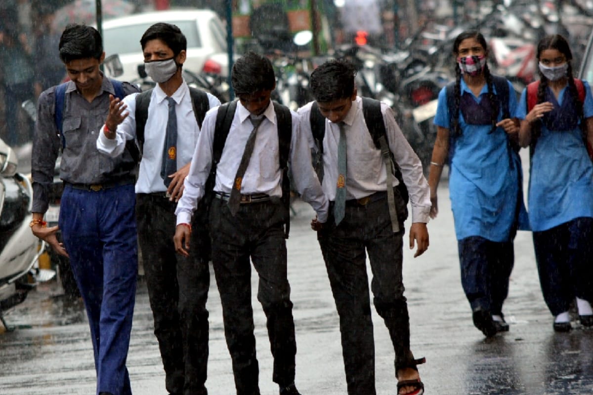 Weather News UP today: temperature dropped due to rain in western UP, chance to rain in next days