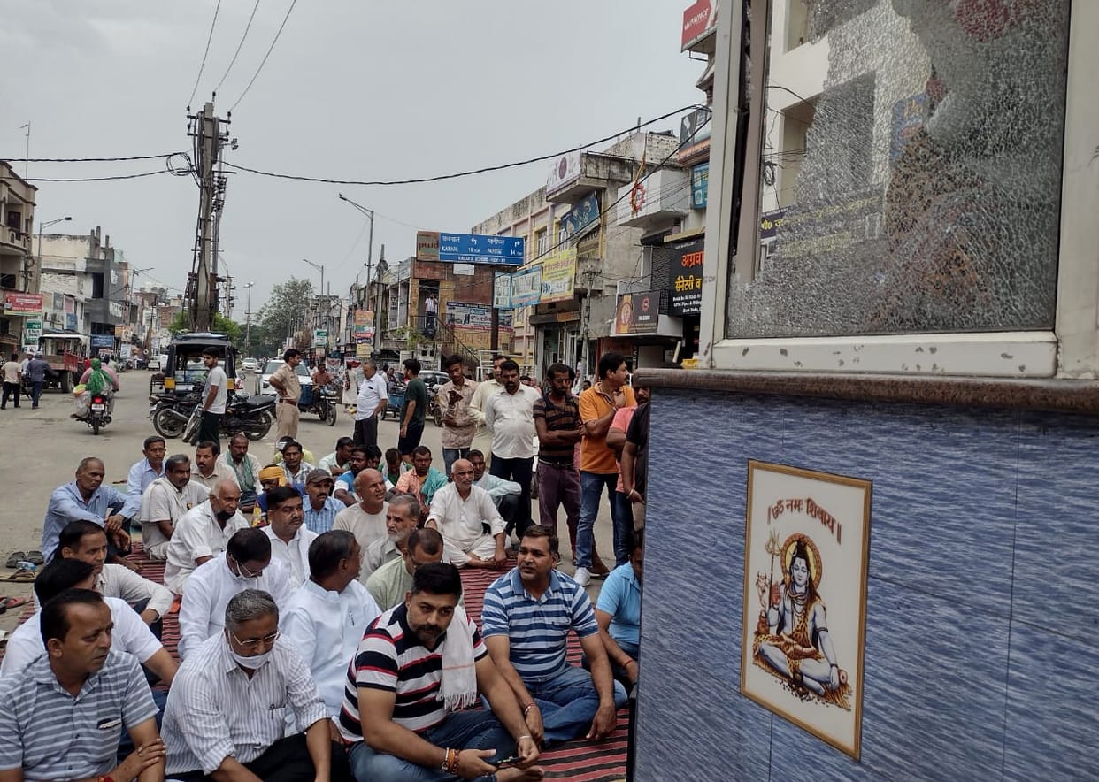 In Gharaunda mischievous elements ruined Shiva statue