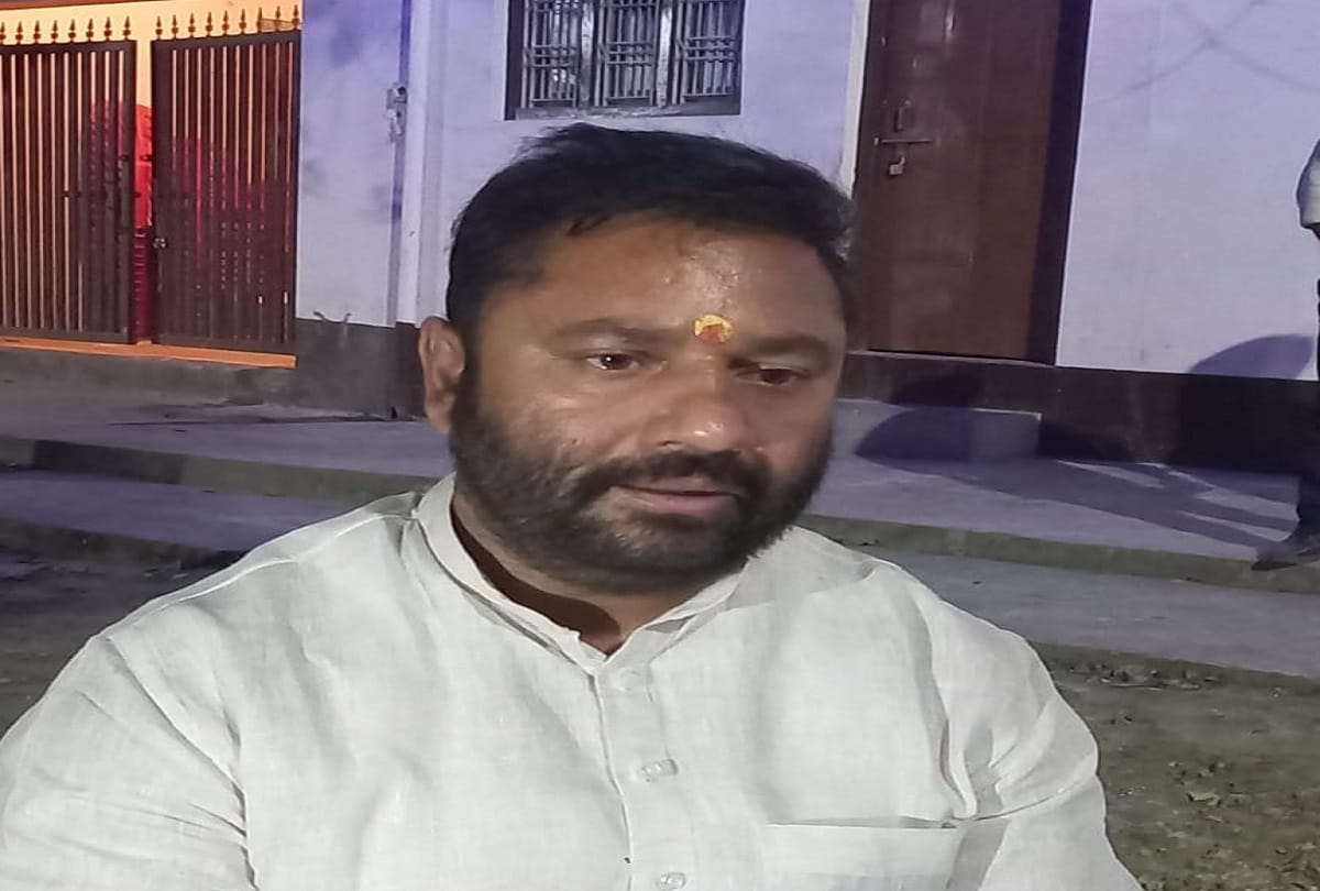 Sher Singh Rana reached azamgarh said Instead of giving jobs BJP govt is snatching employment announced to contest up assembly elections 2022