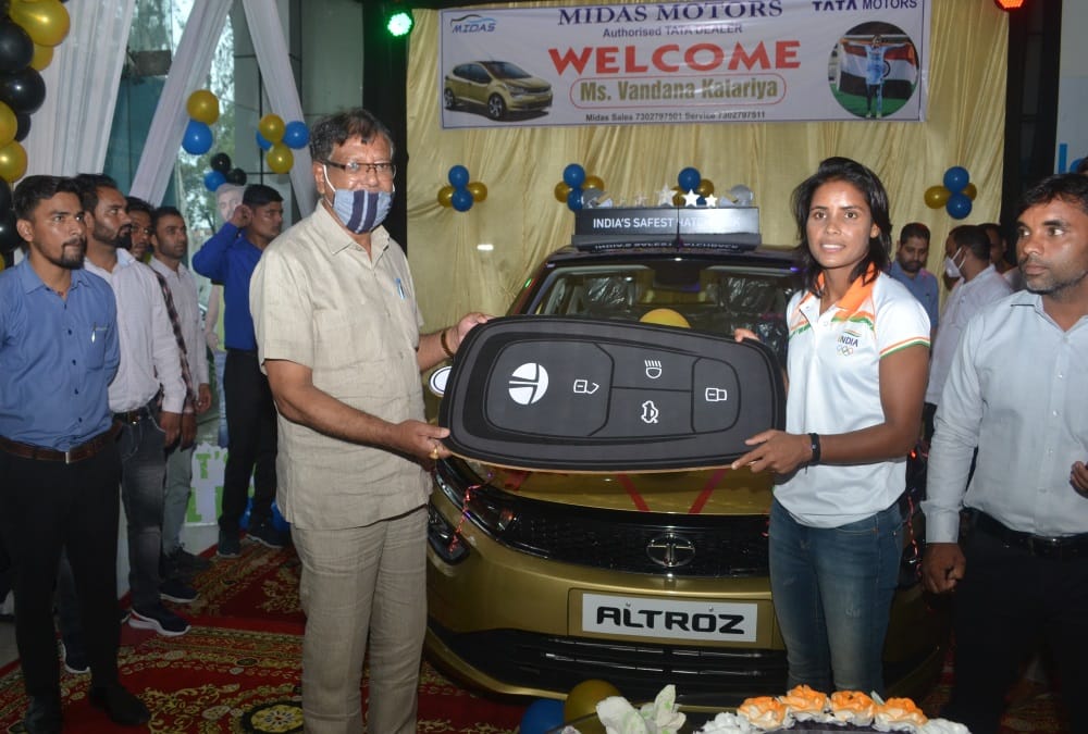 Roorkee news: Tata Motors Give Car to Indian women hockey player Vandana Kataria