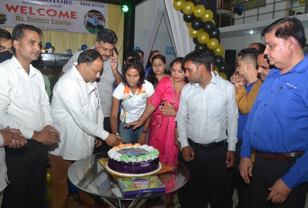 Roorkee news: Tata Motors Give Car to Indian women hockey player Vandana Kataria