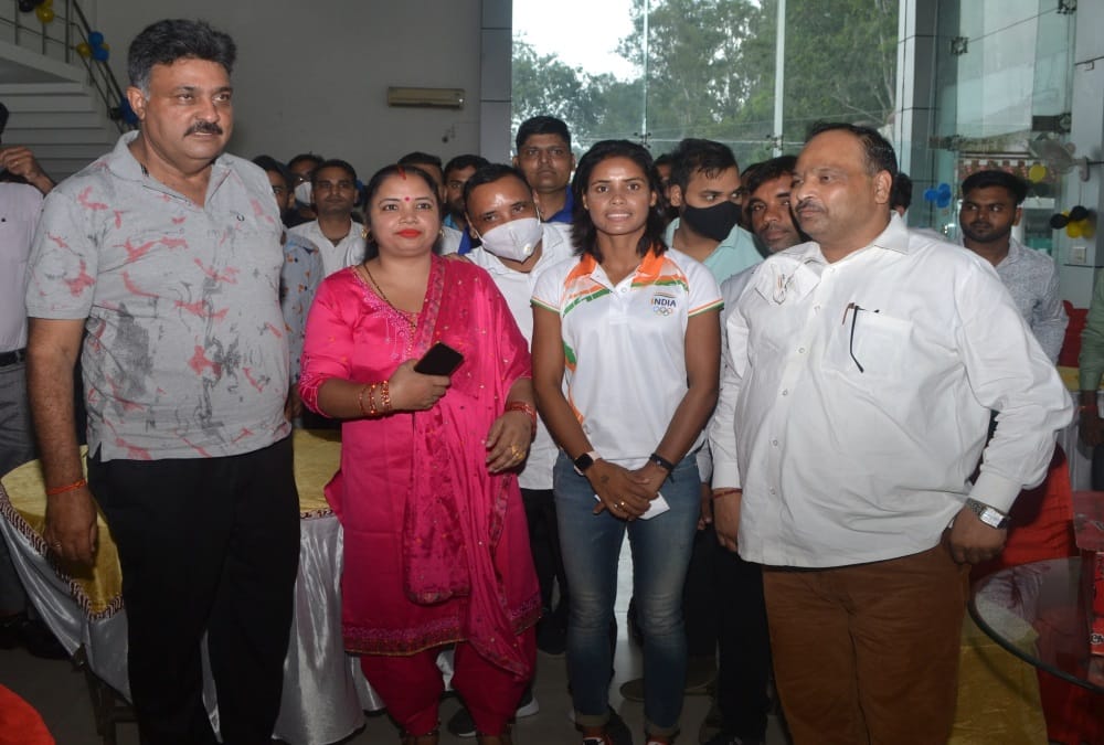 Roorkee news: Tata Motors Give Car to Indian women hockey player Vandana Kataria