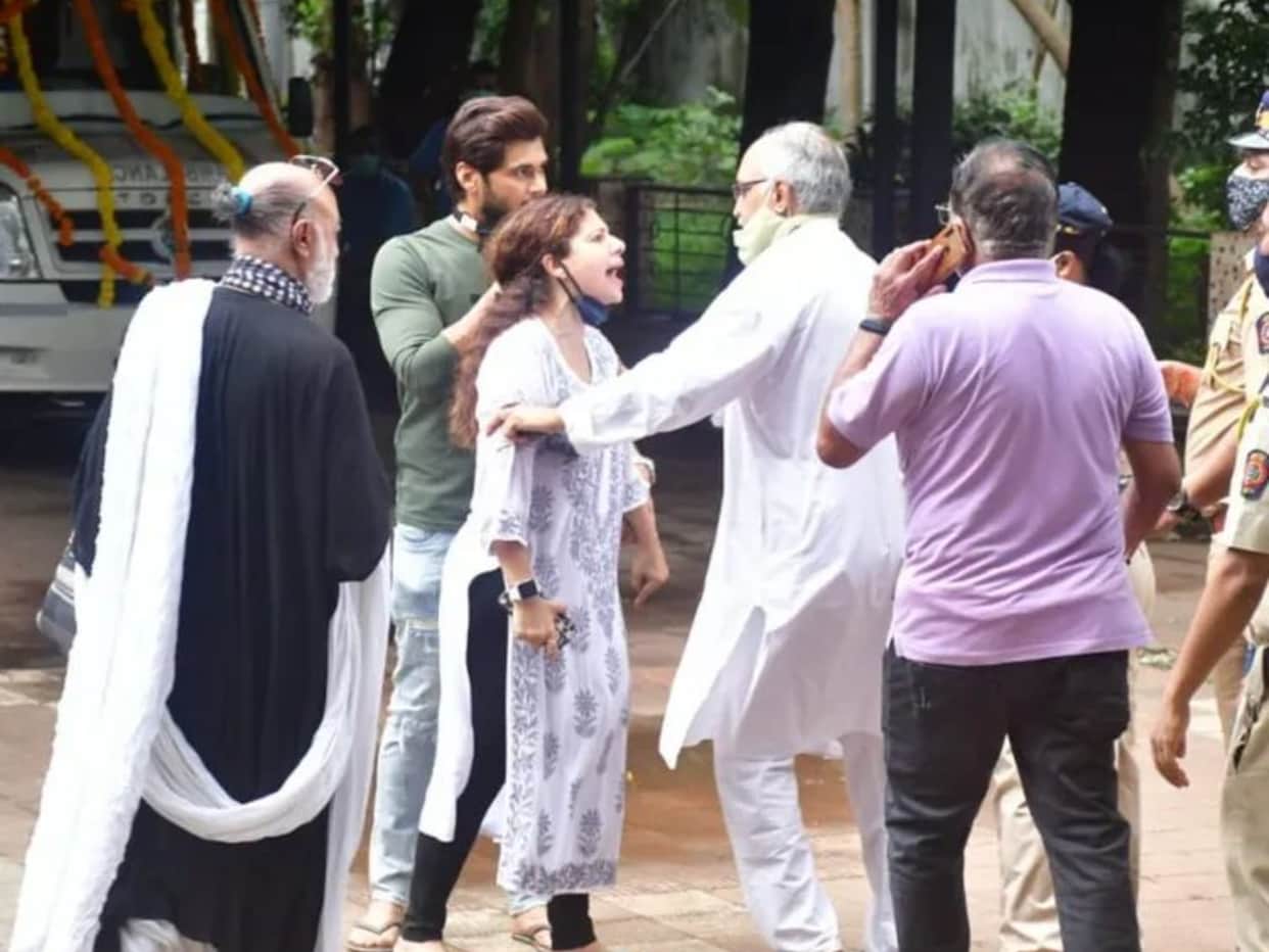 Video: Sambhavna Seth get into a fight with the police during Sidharth Shukla’s funeral