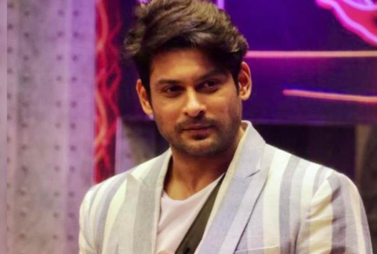 Video: Sambhavna Seth get into a fight with the police during Sidharth Shukla’s funeral