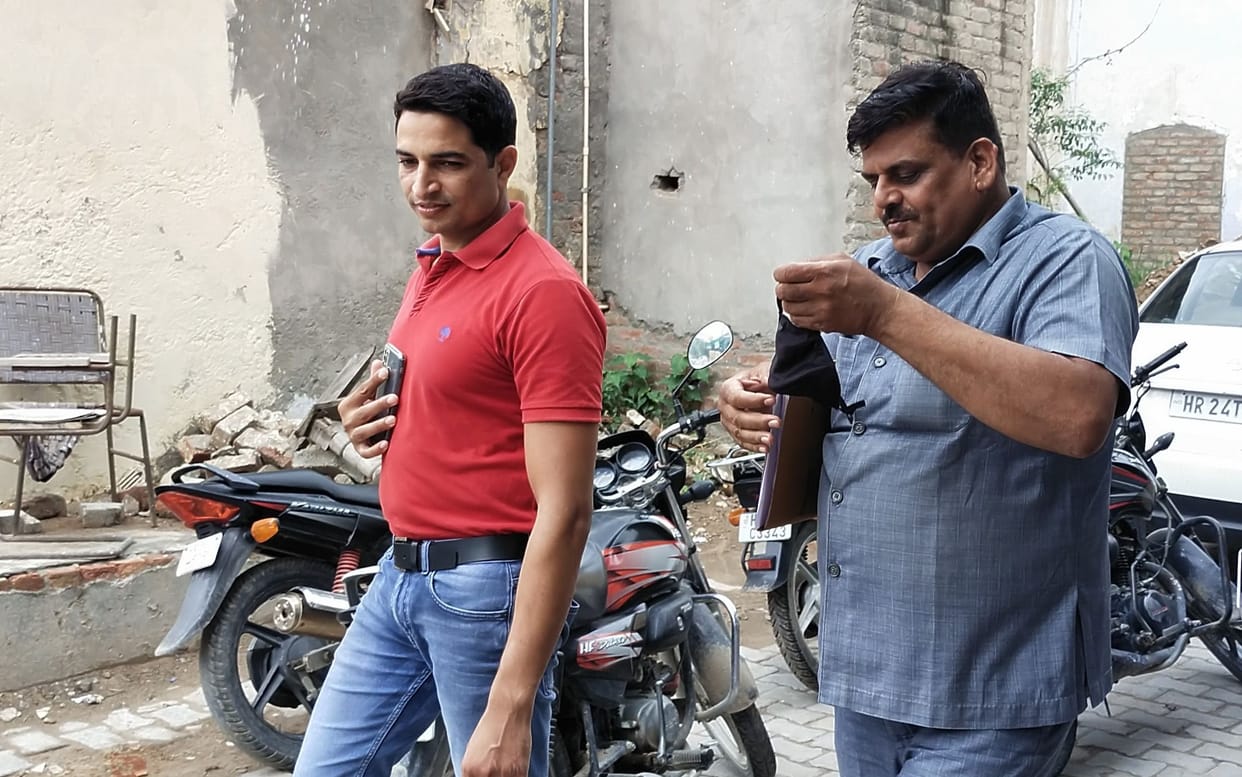 Vigilance raids in the city council, questioned the officers for three and a half hours, took the record with them