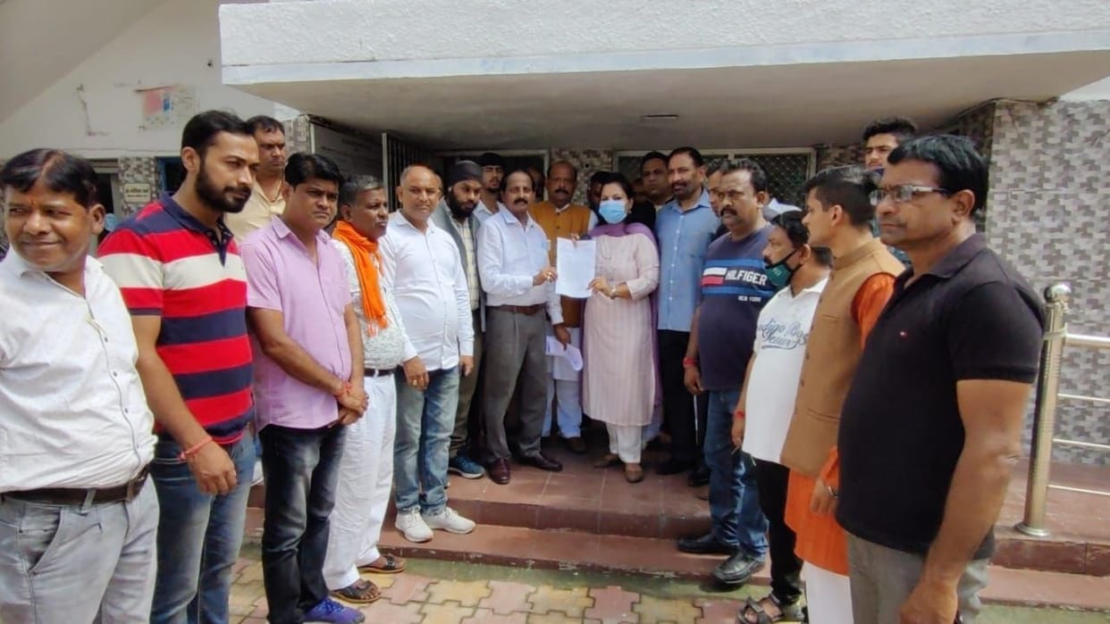 Jal Sansthan's EE siege on the problem of dirty water