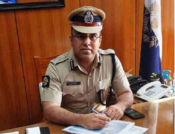 Sometimes he sold tea and sometimes became Ram, Muralidhar did not rest till he became an IPS
