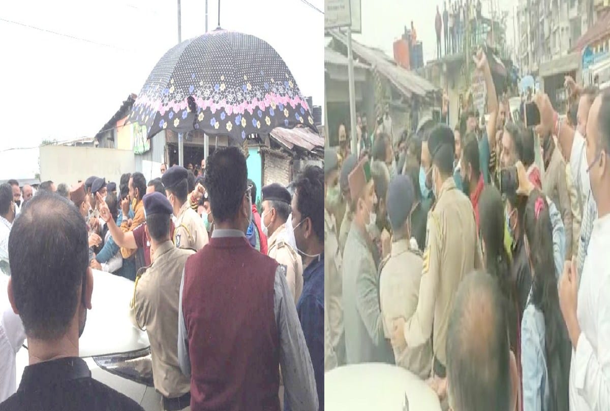Apple price issue: go back slogans against Horticulture minister mahender singh thakur at Theog shimla