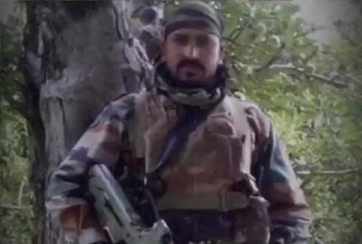 lance naik mohan nath goswami story who killed 10 terrorists in 11 days in kashmir