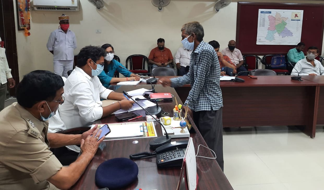 Nine complaints resolved among 373 in sampoorna samadhan divas