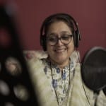 अपना पहला ऑडियो शो रिकॉर्ड करतीं सुप्रिया पाठक