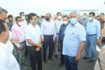 मऊ में पूर्वाचल एक्सप्रेस वे के निरीक्षण के दौरान अधिकारियों से जानकारी लेते अपर मुख्य सचिव गृह ?