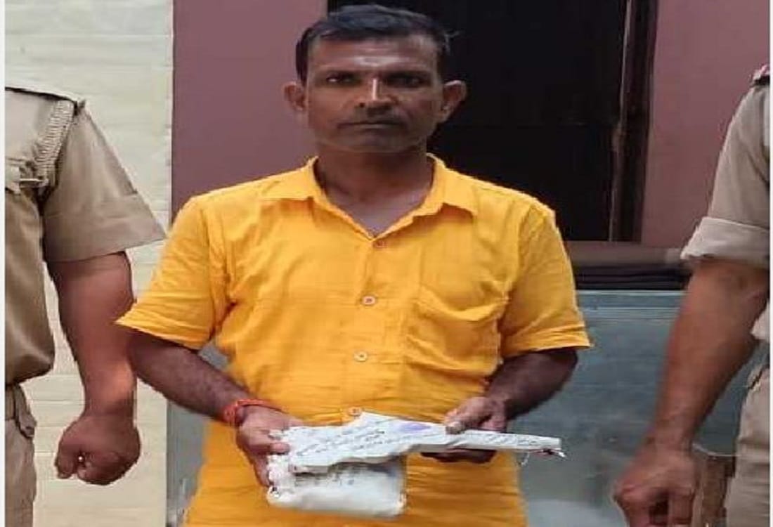 Vicious criminal wanted in dozens of cases arrested with ganja and weapon in azamgarh police searching for many month