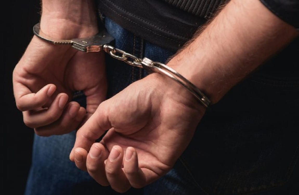 Man molested woman at khar railway station in Mumbai
