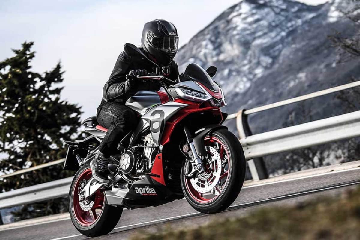 Piaggio India launched new range of superbikes in India including Aprilia RS 660, Aprilia RSV4, Tuono 660, Tuono V4 and Moto Guzzi V85TT Know price features details