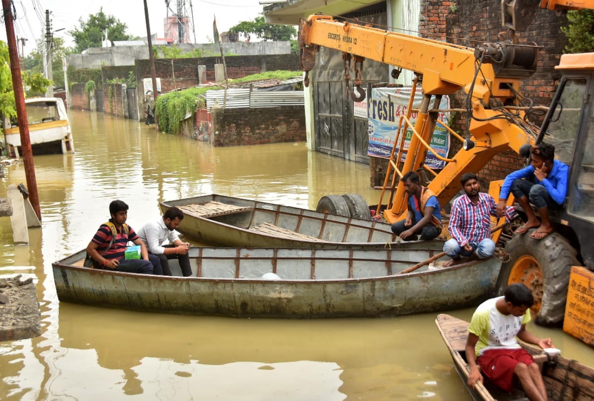 Gorakhpur Rapti water level decreased by 12 cm in 24 hours