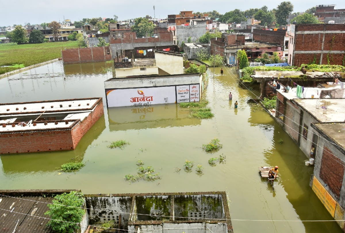 painful story of people affected flood in Gorakhpur